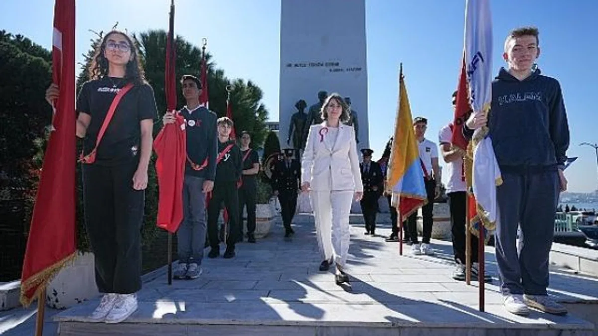 Başkan Dedetaş, 29 Ekim Cumhuriyet Bayramı Dolayısıyla Personeliyle Bayramlaştı
