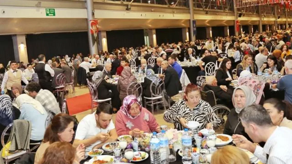 Bursa’da Başkan Bozbey şehit aileleri ve gazileri ağırladı