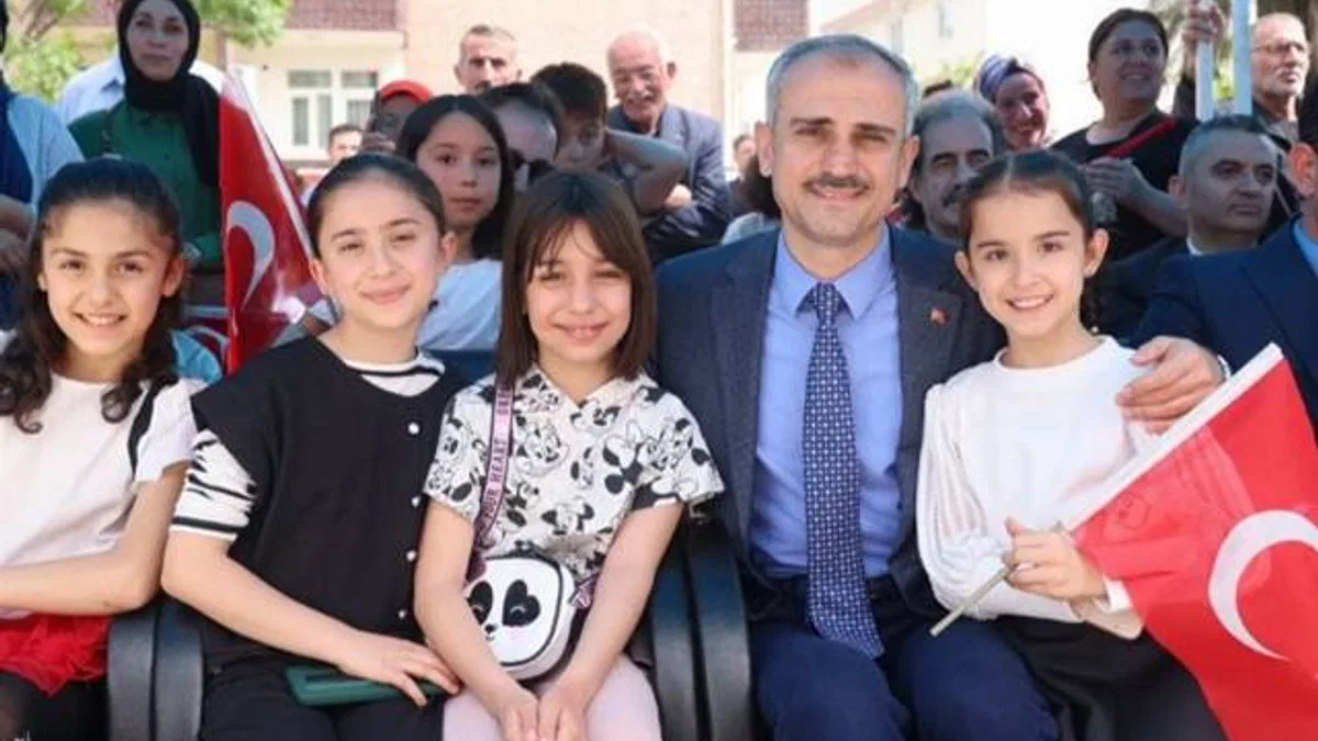 Çayırova’da 23 Nisan coşkusu