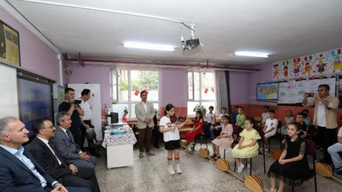 İnegöl protokolü karne töreninde