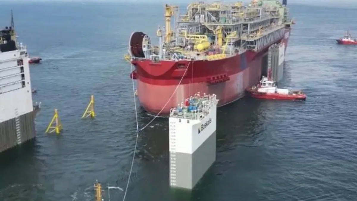 Karadeniz’de görev alacak dev tesis… Doğal gaz denizde işlenecek…