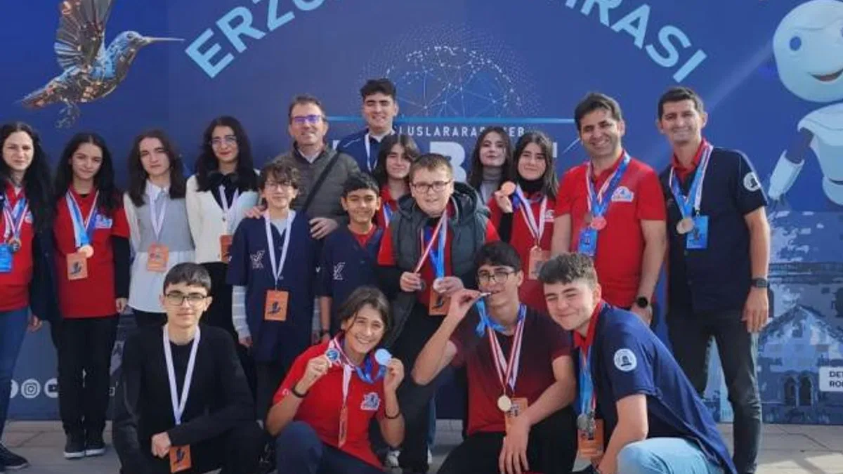 MEB Robotik Yarışması’dan Konya’ya 5 ödülle döndüler