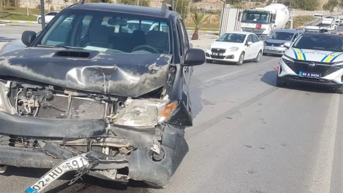Adıyaman’da zincirleme kaza: 3 yaralı