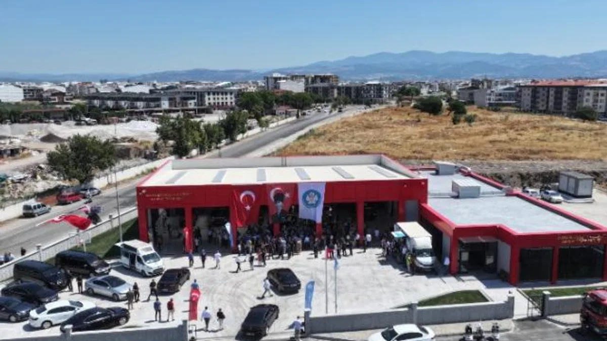 Manisa’da Akhisar İtfaiye Amirliği faaliyette