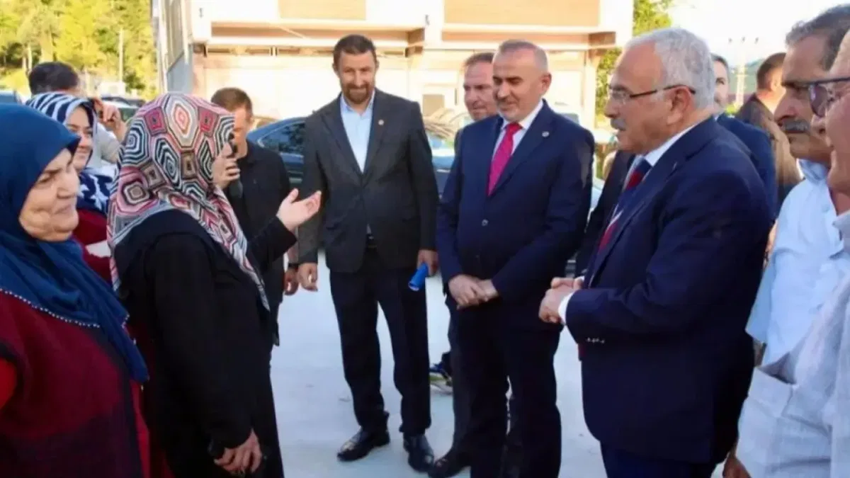 Ordu Kumru’da bayram havası: Beton yol tamamlandı
