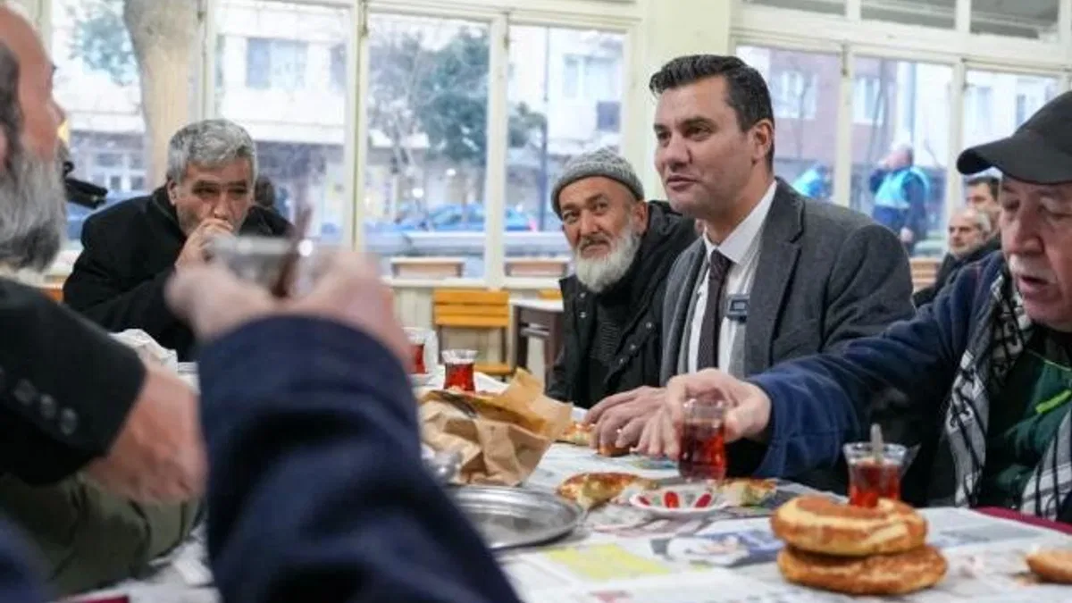 Başkan Zeyrek Manisa’da halkla buluştu