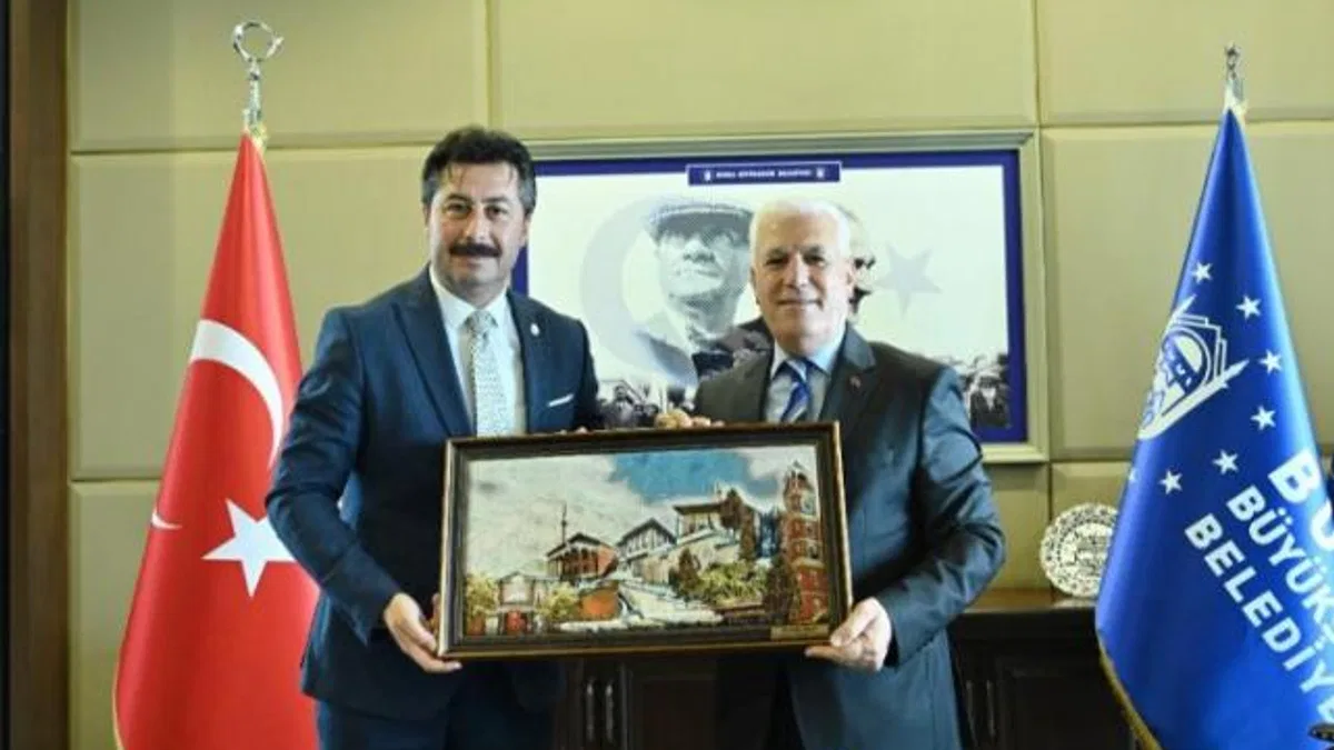 Başkan Özel: “Planlı gelişim için el ele vereceğiz”