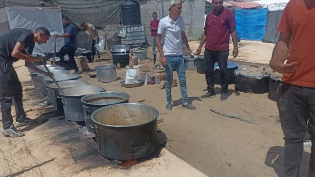 Türk Kızılay, Gazze’de ‘sıcak yemek’ dağıtımına yeniden başladı