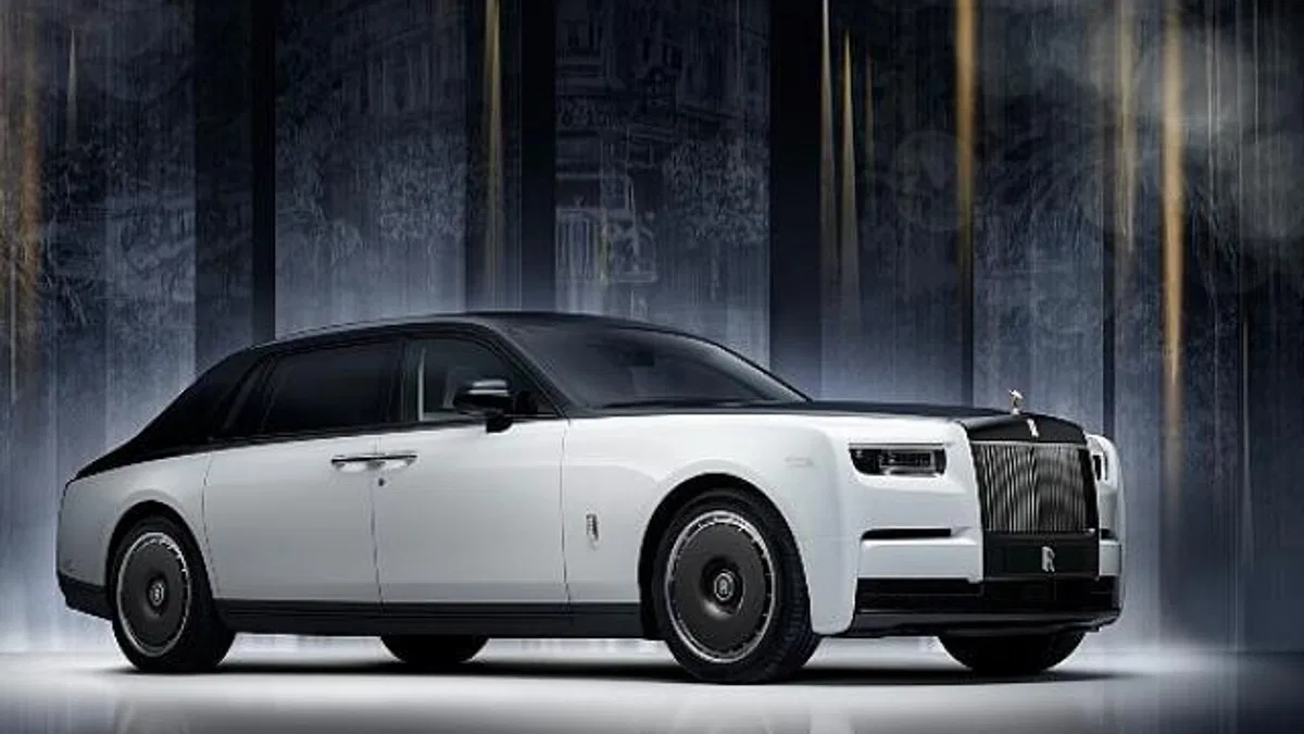 Rolls-Royce’dan 100 yıllık efsanesine özel koleksiyon