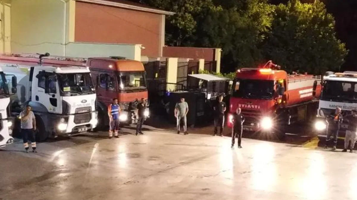 Konya’dan Antakya’ya destek! İtfaiye ekipleri gece yola çıktı