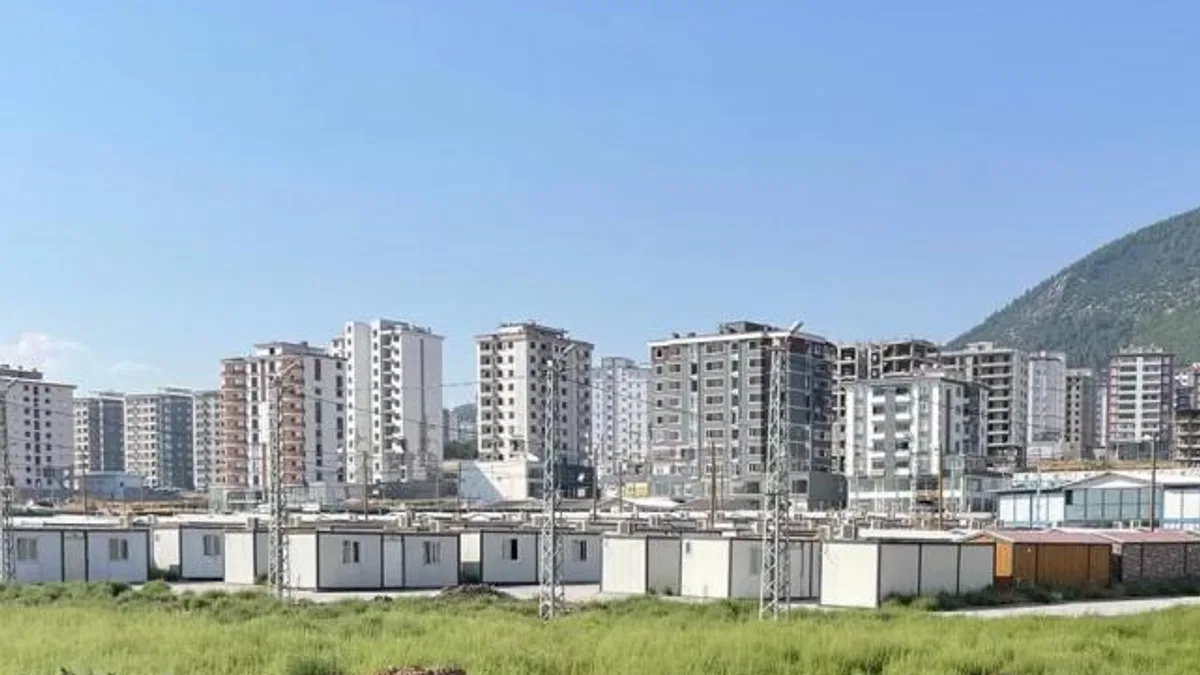 Aksigorta’dan deprem bölgesindeki yardımlara devam