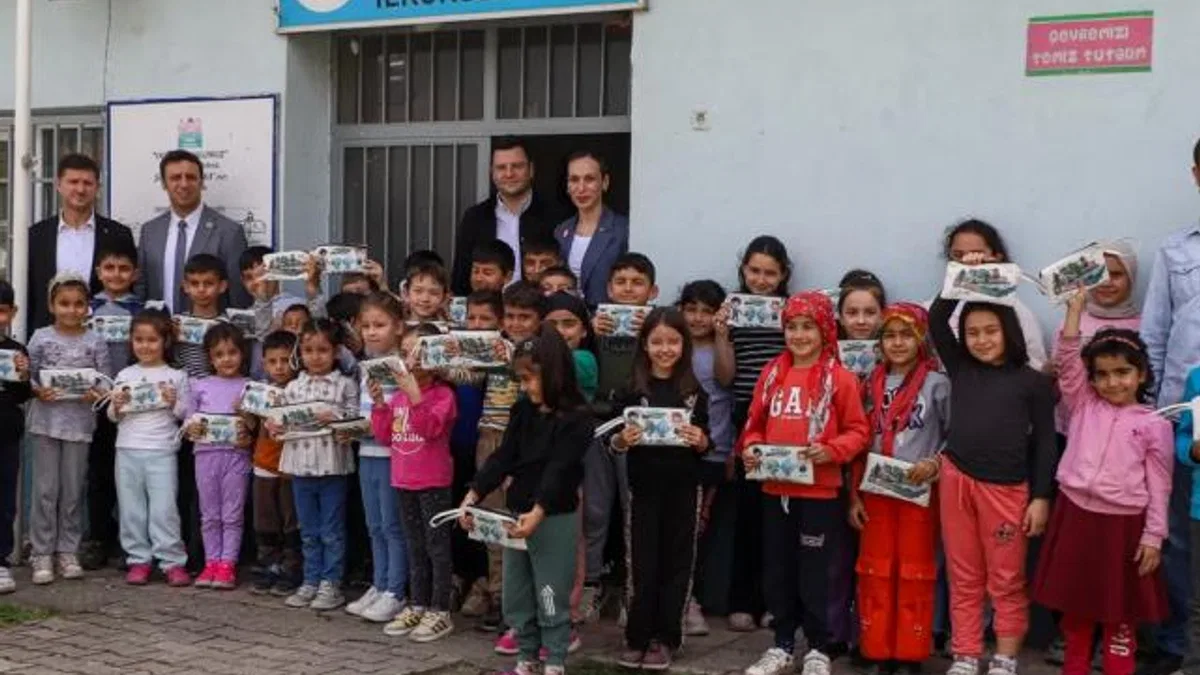 Şehrin yeni ‘Su Müfettişleri’ rozetlerini aldı