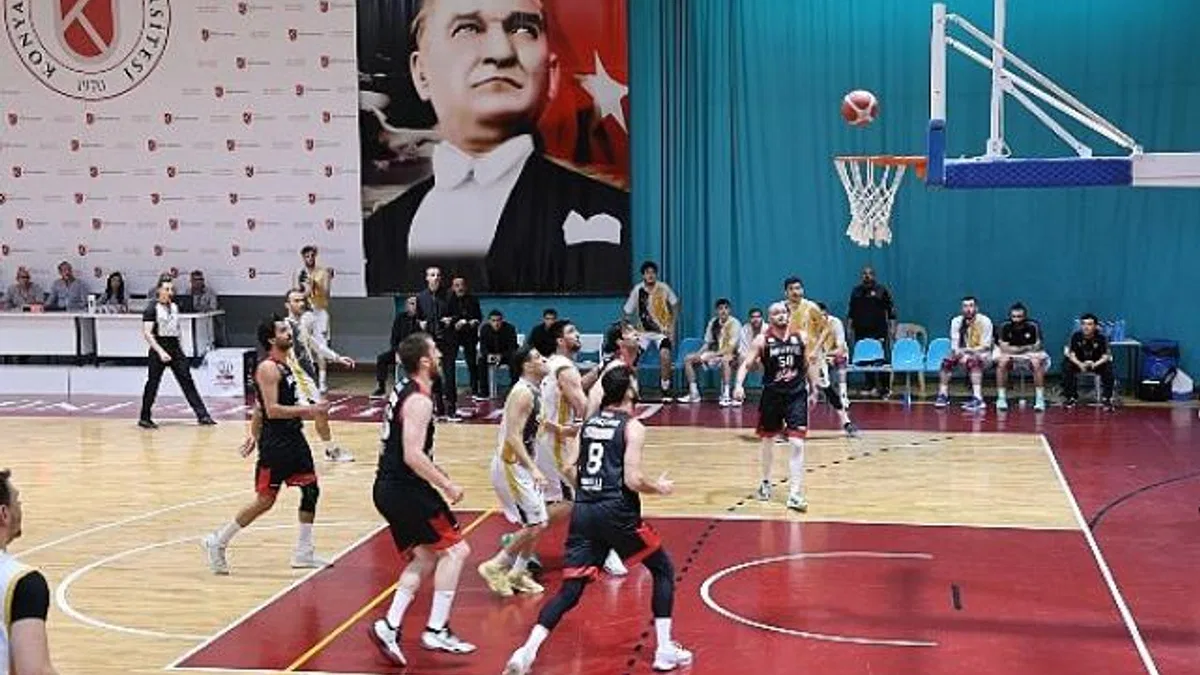 Büyükşehir Belediyespor Basketbol Takımı Adım Adım Finale Yürüyor