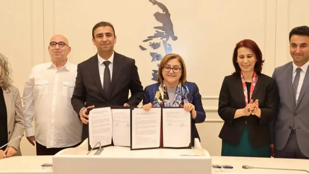 “Güzel Sanatlar Lisesi Tiyatro Bölümü Eğitimi” protokolü imzalandı