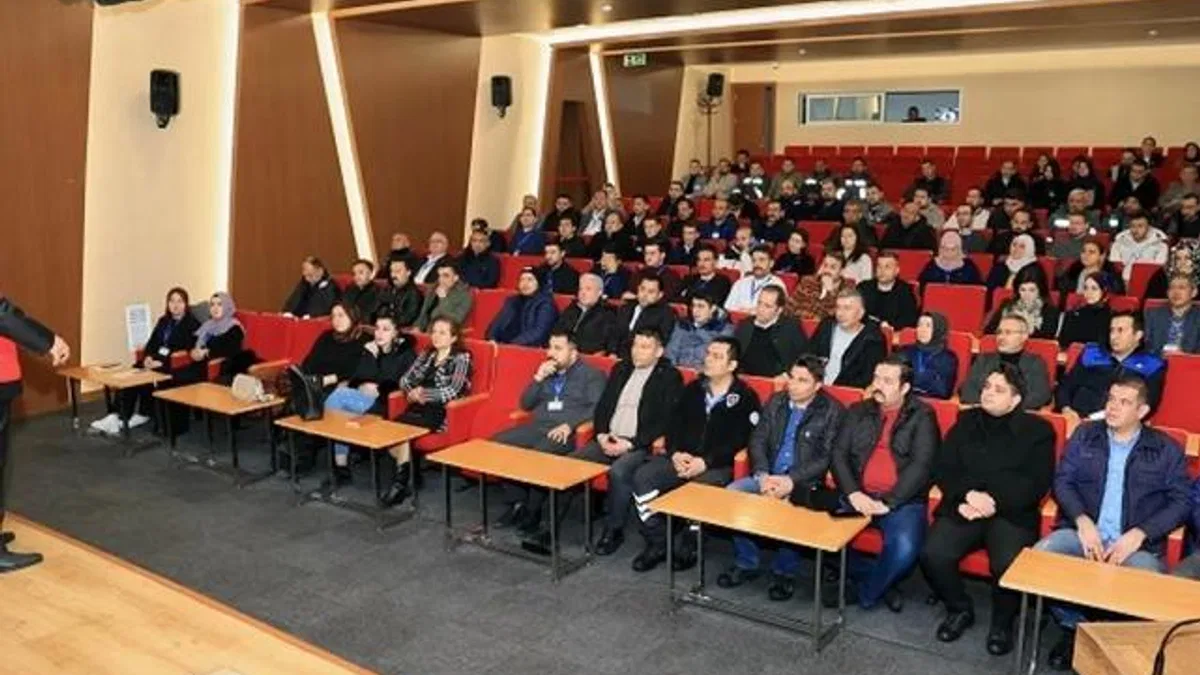 Kayseri Talas personeline ilk yardım eğitimi