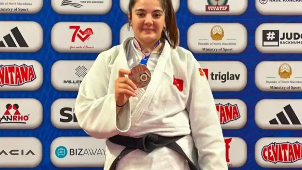 İzmirli Sema Avrupa üçüncüsü