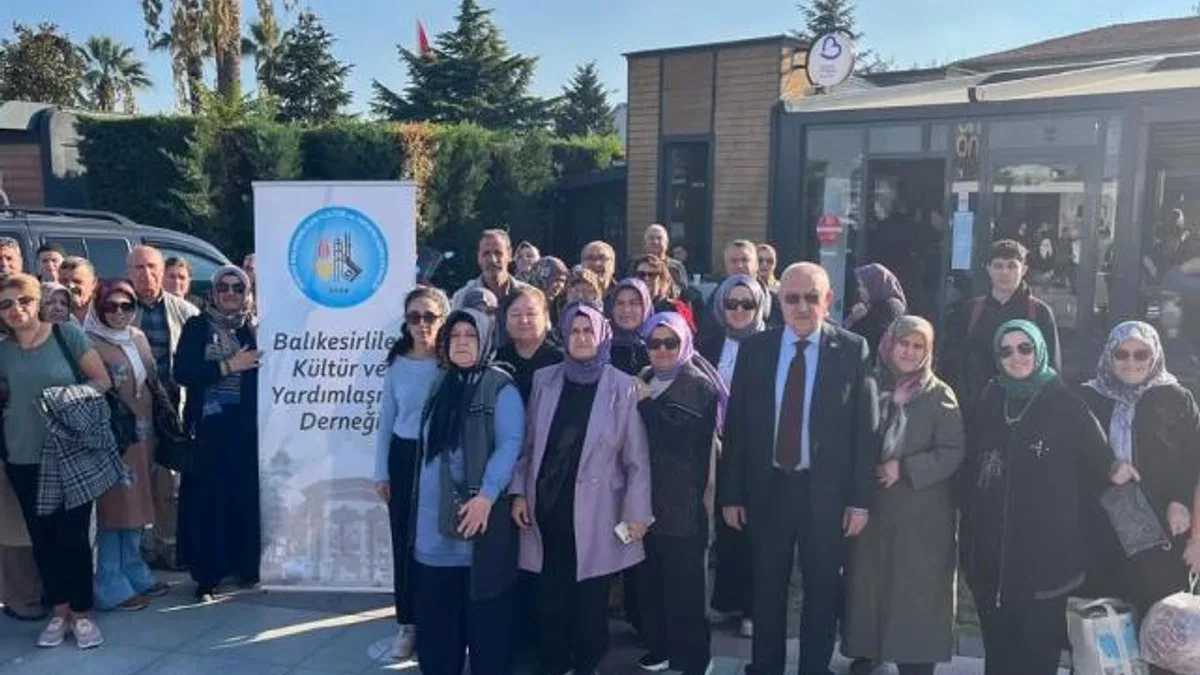 Balıkesir’de 10.10 coşkusu… Hemşehriler memlekete akın ettiler