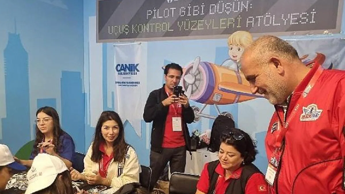 Başkan İbrahim Sandıkçı TEKNOFEST İstanbul’da Gençlerle Buluştu