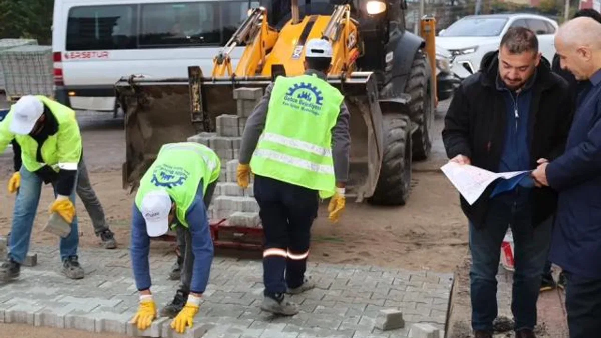 Kocaeli Gebze’de üstyapı çalışmalarını yerinde incelendi