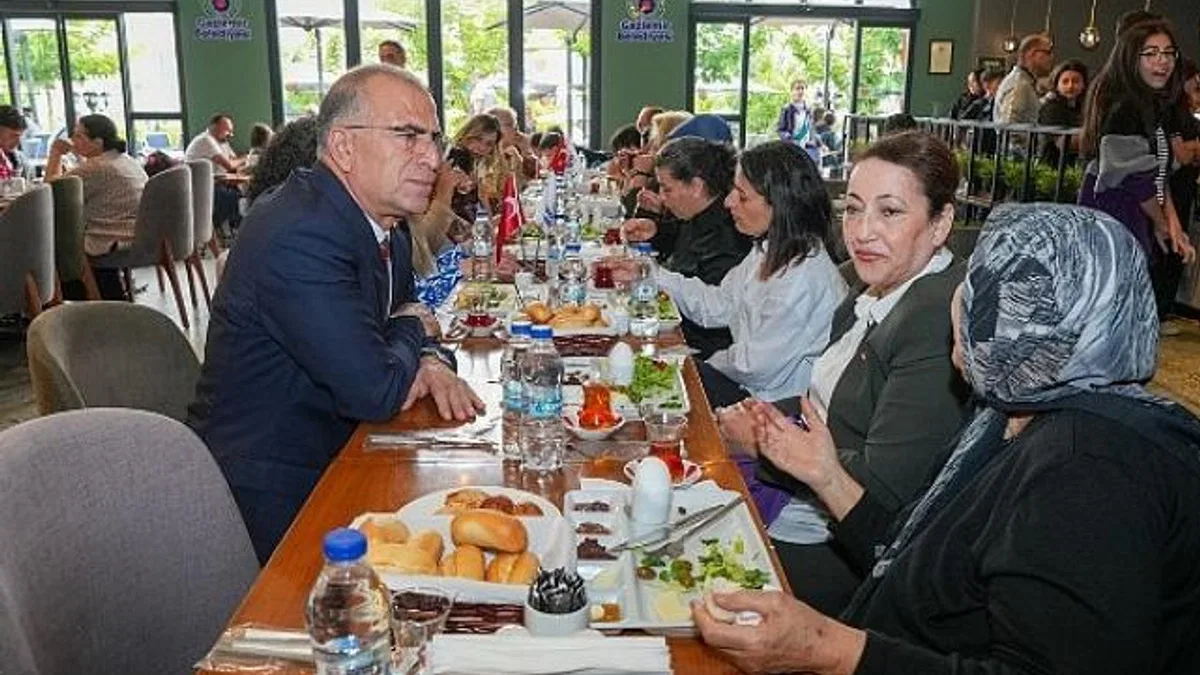 Başkan Işık, şehit anneleri ve eşleriyle bir araya geldi
