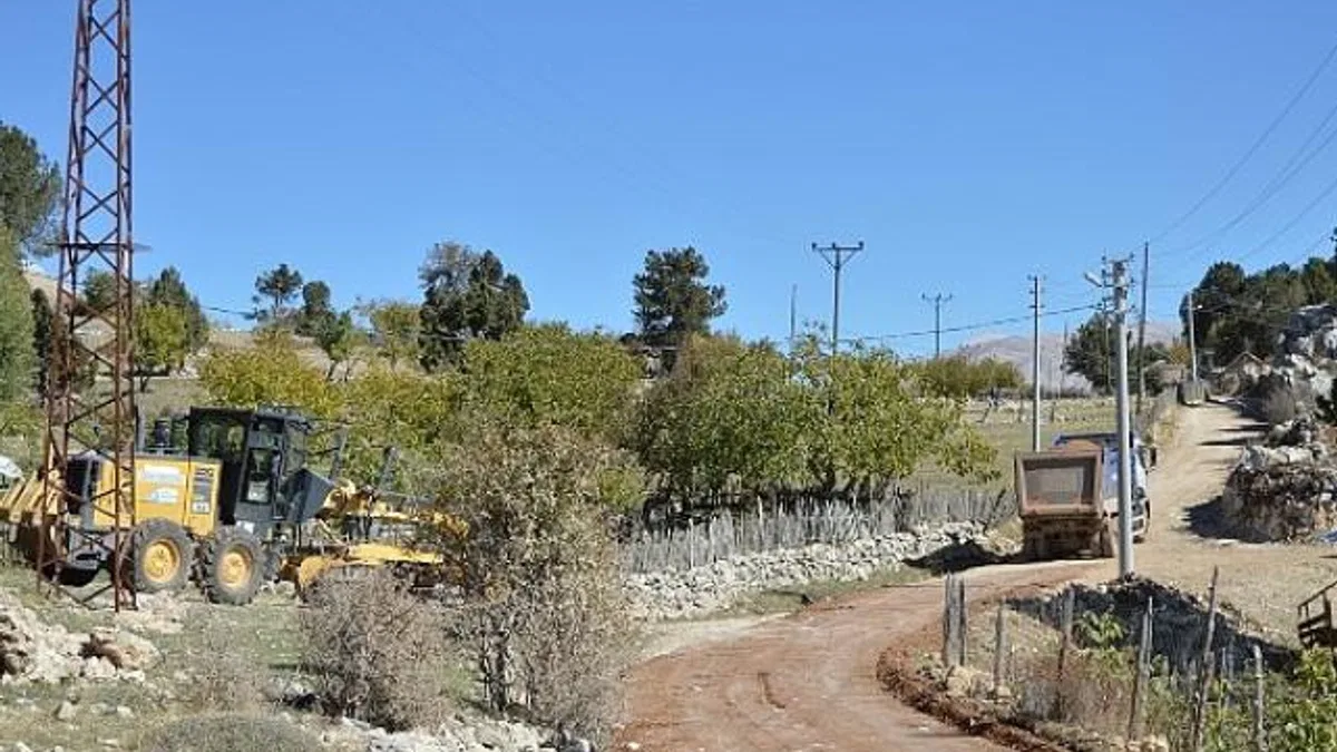 Ernez Yaylası yolu yenileniyor