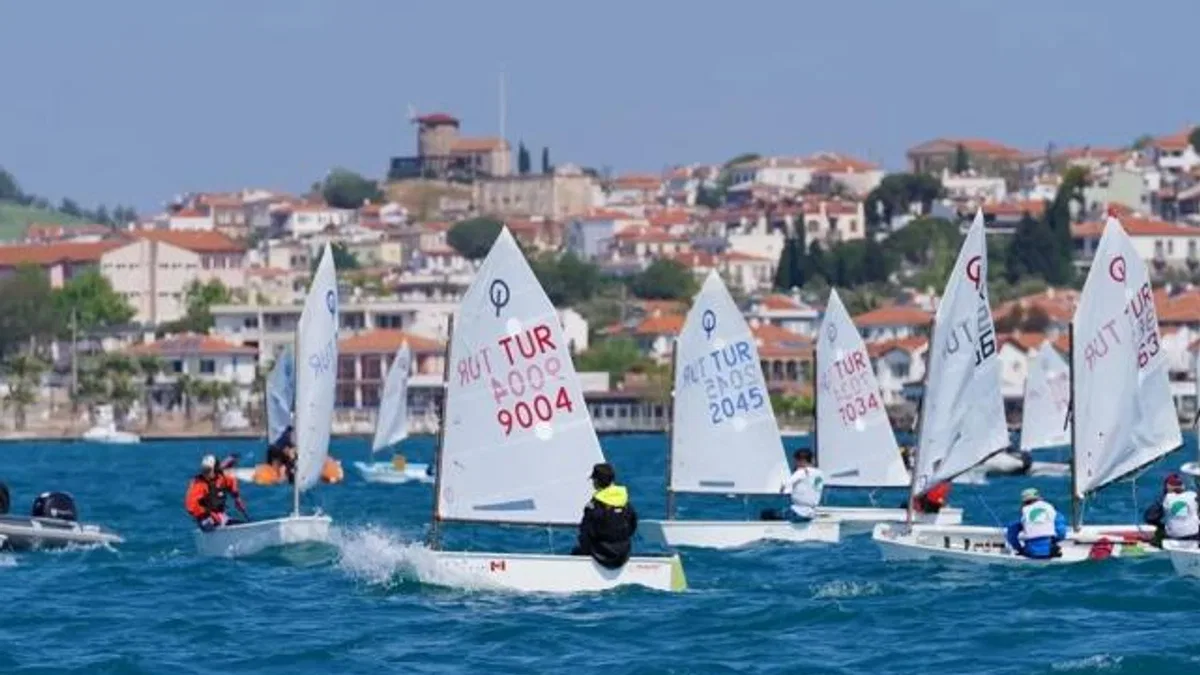 Ayvalık TYF yelken ligi 3. Ayak Yarışları’na ev sahipliği yapıyor