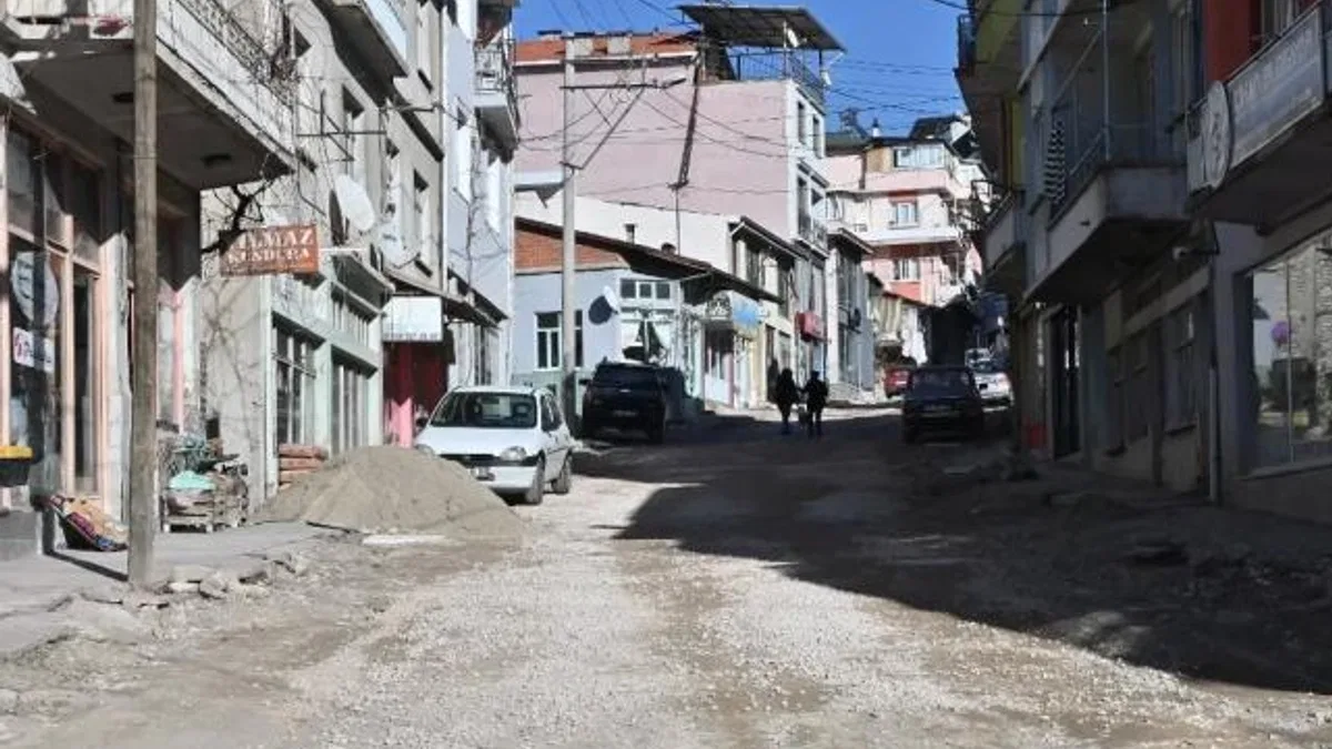 Manisa Demirci’de üst yapı çalışmalarına devam