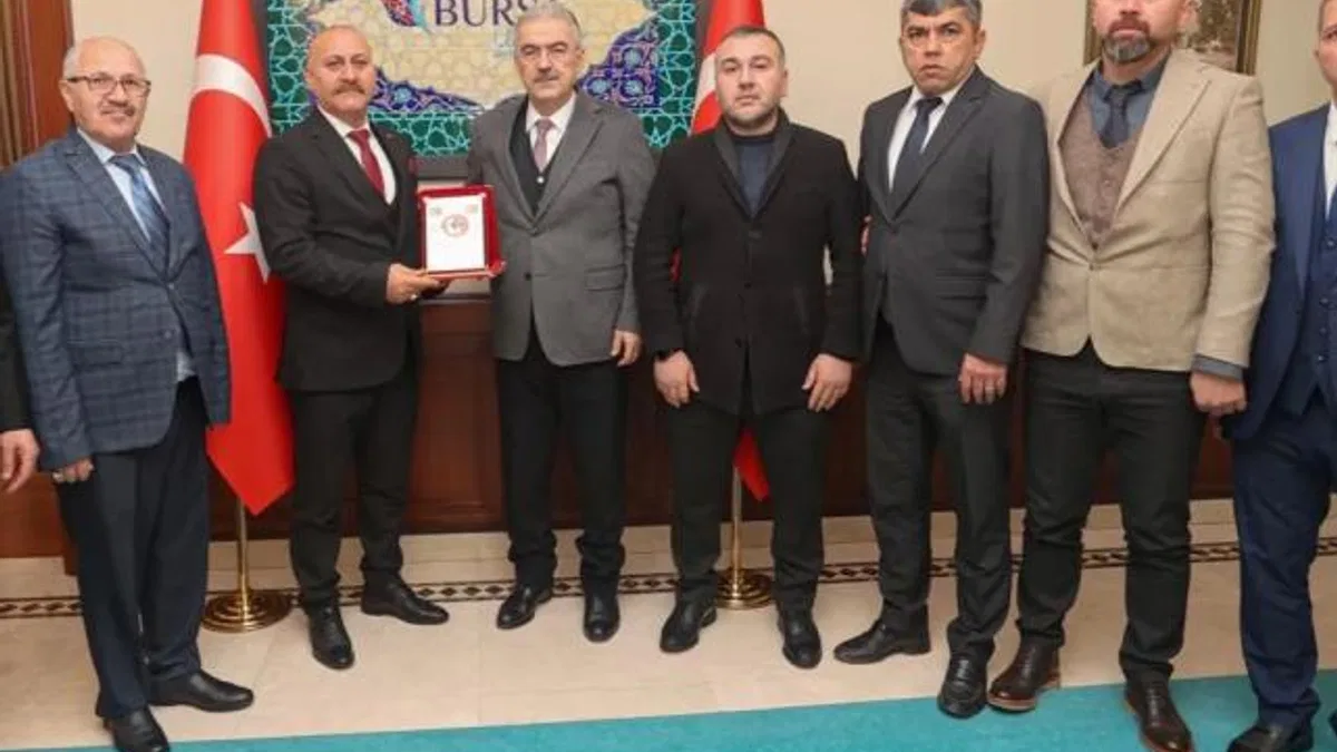 Dünya Türk Birliği’nden Bursa Valisi Ayyıldız’a ziyaret