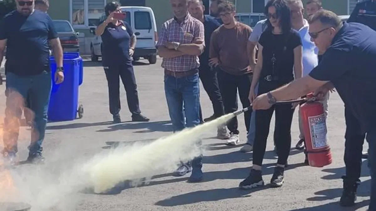 Gölcük Belediyesi personeline yangın eğitimi