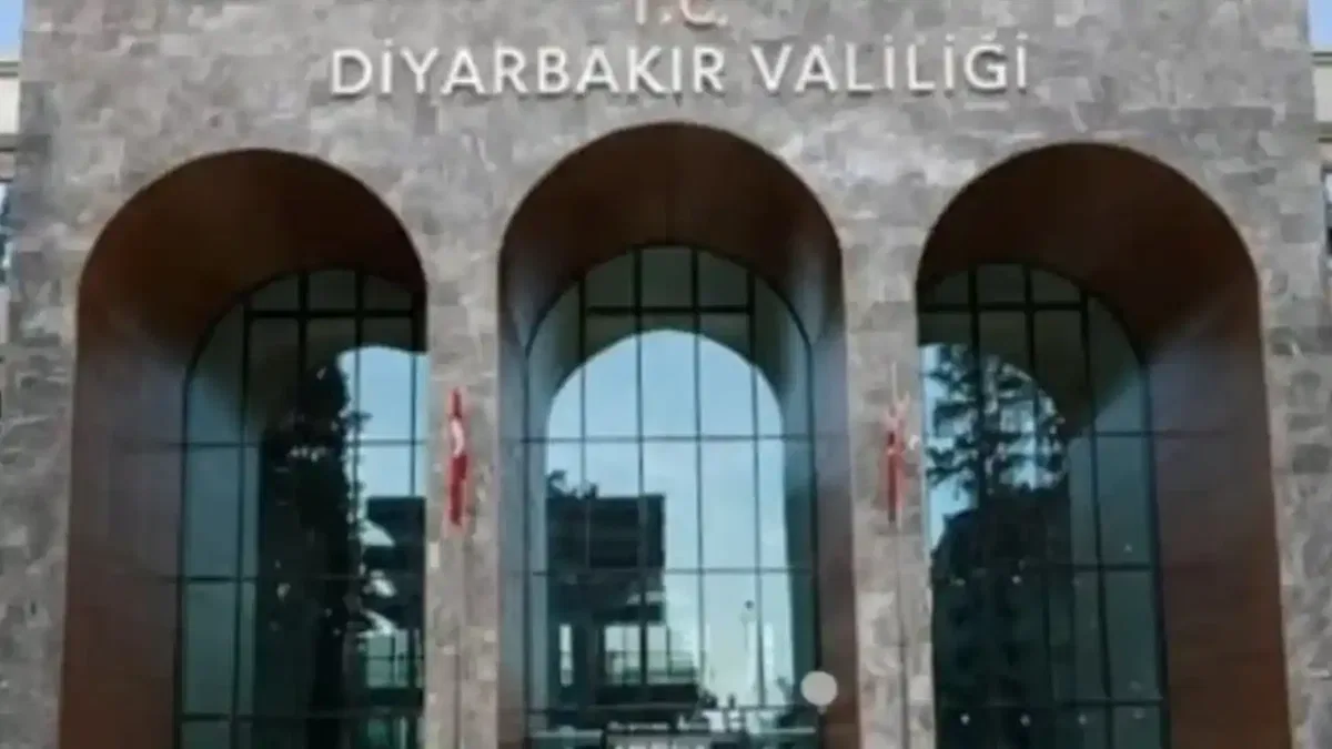 Diyarbakır’da arazide erkek cesedi bulunmuştu… Valilikten açıklama geldi