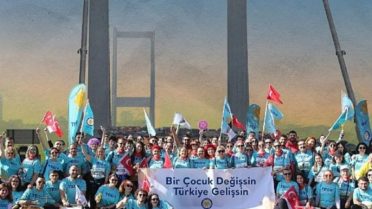 TEGV koşucuları 46. İstanbul Maratonu’nda adımlarını nitelikli eğitim desteği için atacak