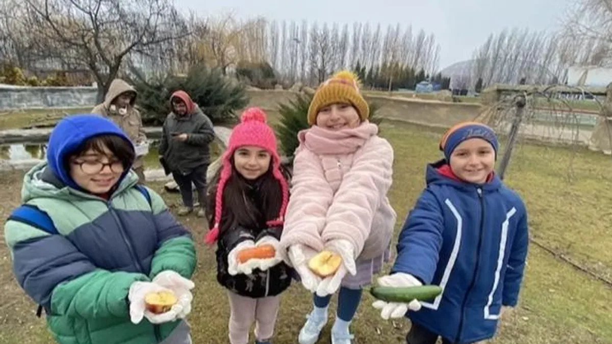Hayvanat bahçesi Eskişehirli minikleri ağırladı