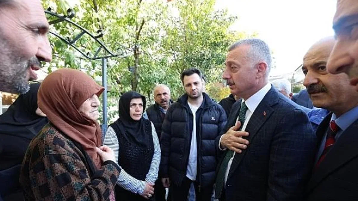 Büyükakın, doğalgaz patlamasından etkilenen vatandaşları ziyaret etti
