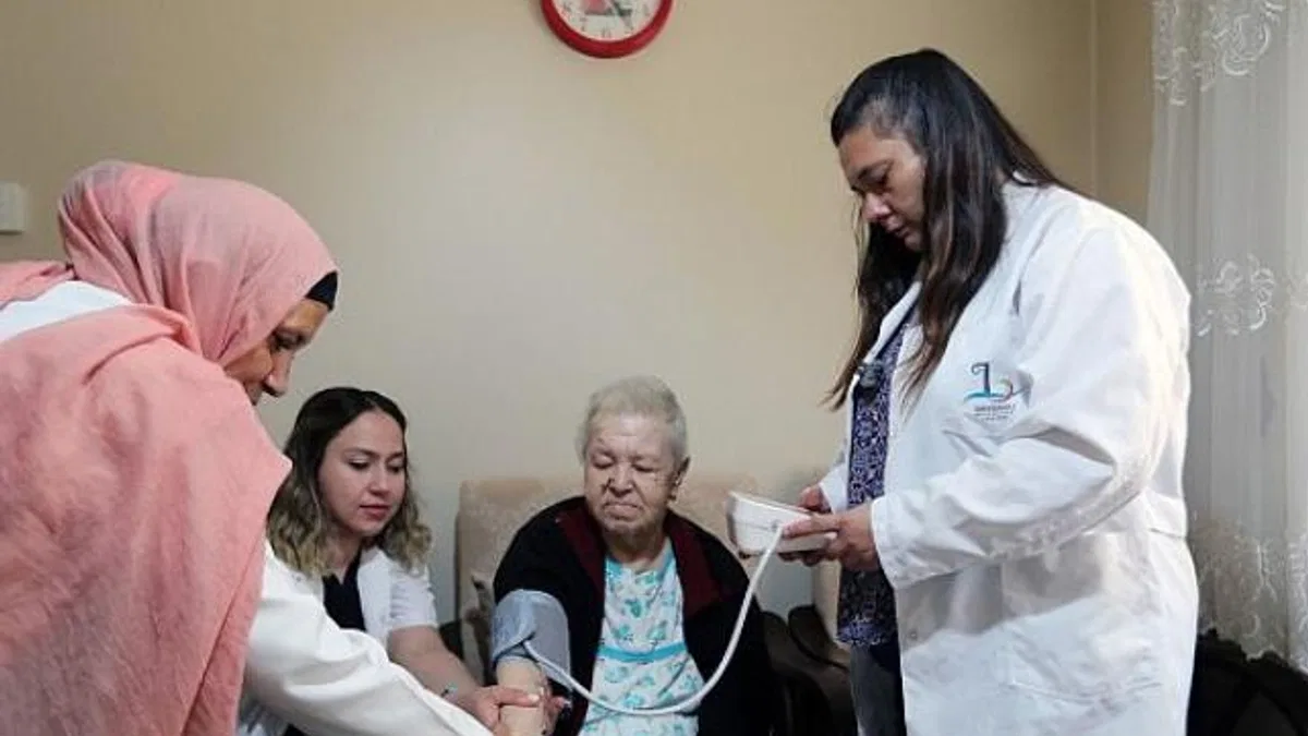 Bayraklı’da vatandaşlara ücretsiz sağlık hizmeti