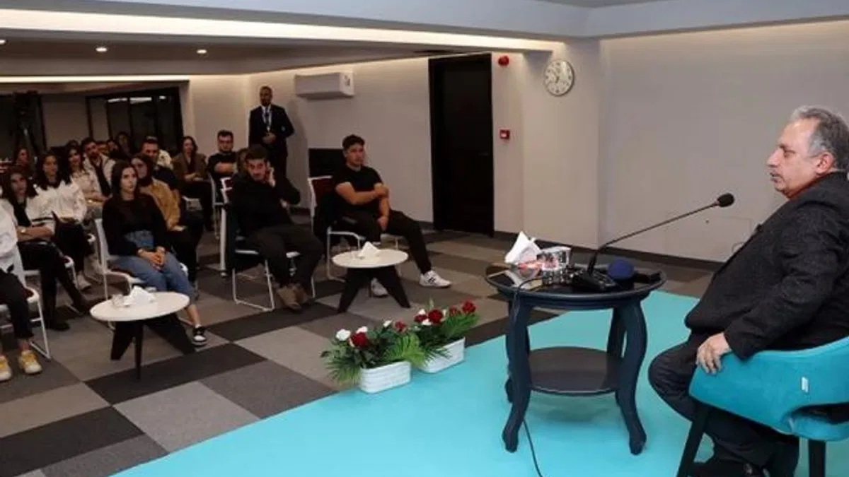 Mustafa Yalçın gençlerle buluştu
