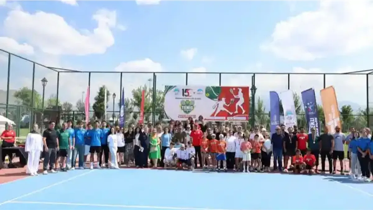 Kayseri’de 15 Temmuz Tenis Turnuvası sona erdi