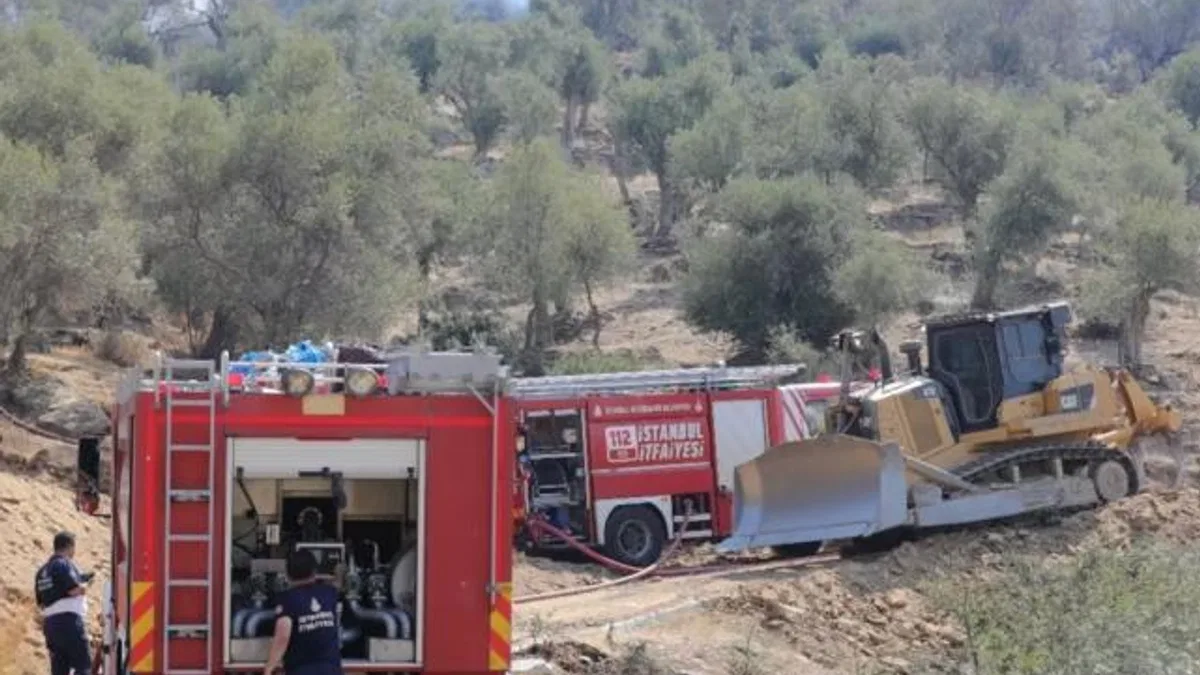İstanbul Büyükşehir ekipleri İzmir’de aktif görevde