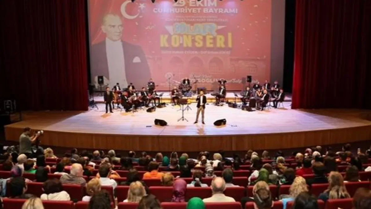 Denizli Büyükşehir’den Cumhuriyet’in 102. yılında nostaljik gece