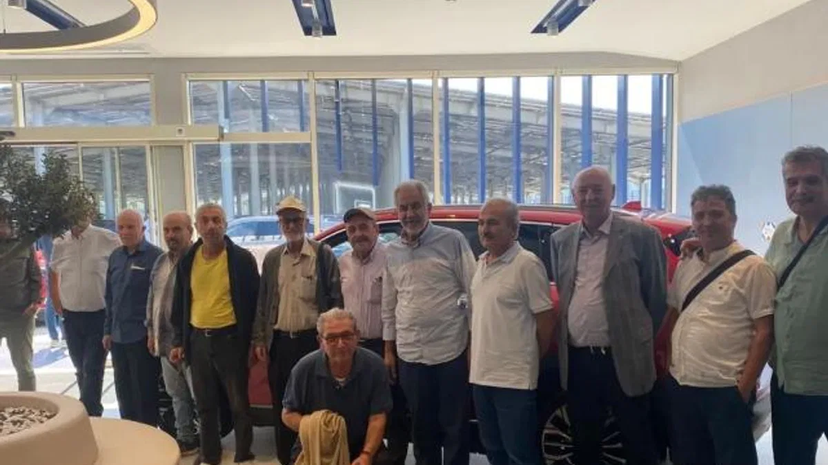 65 yaş üstü çınarların TOGG keyfi