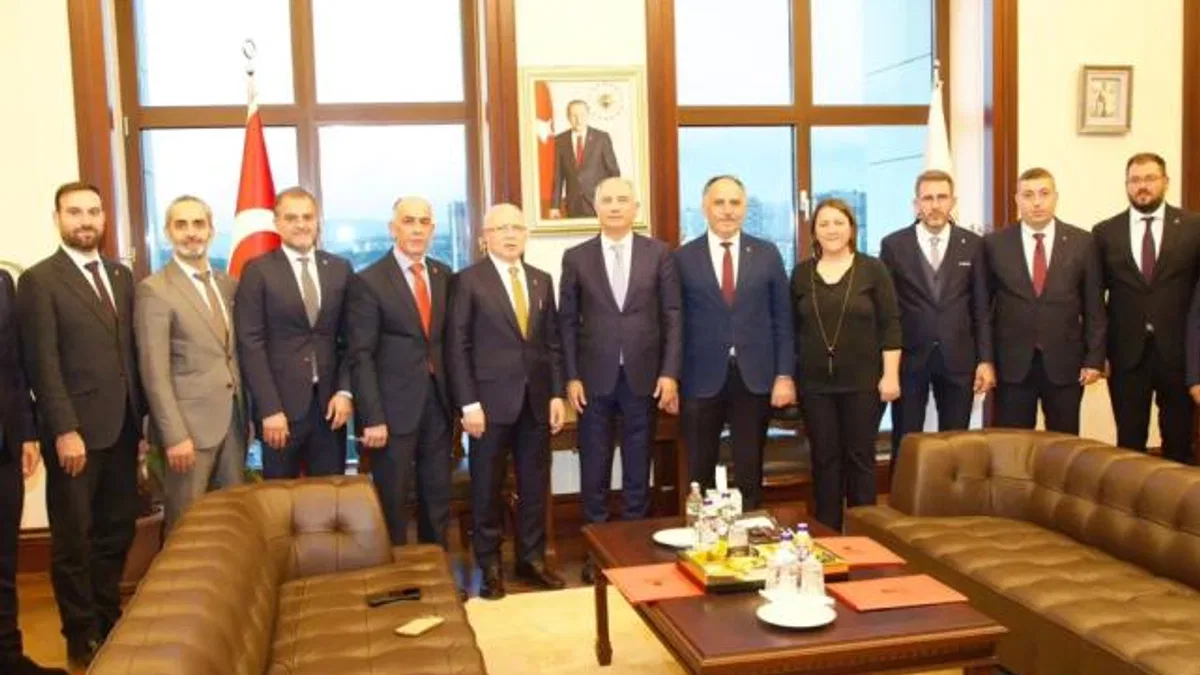 AK Parti’den Bursa’nın üç ilçesine atama