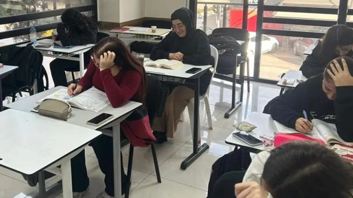 İzmit’te Çınar Akademide YKS ve LGS hızlandırma programı başladı