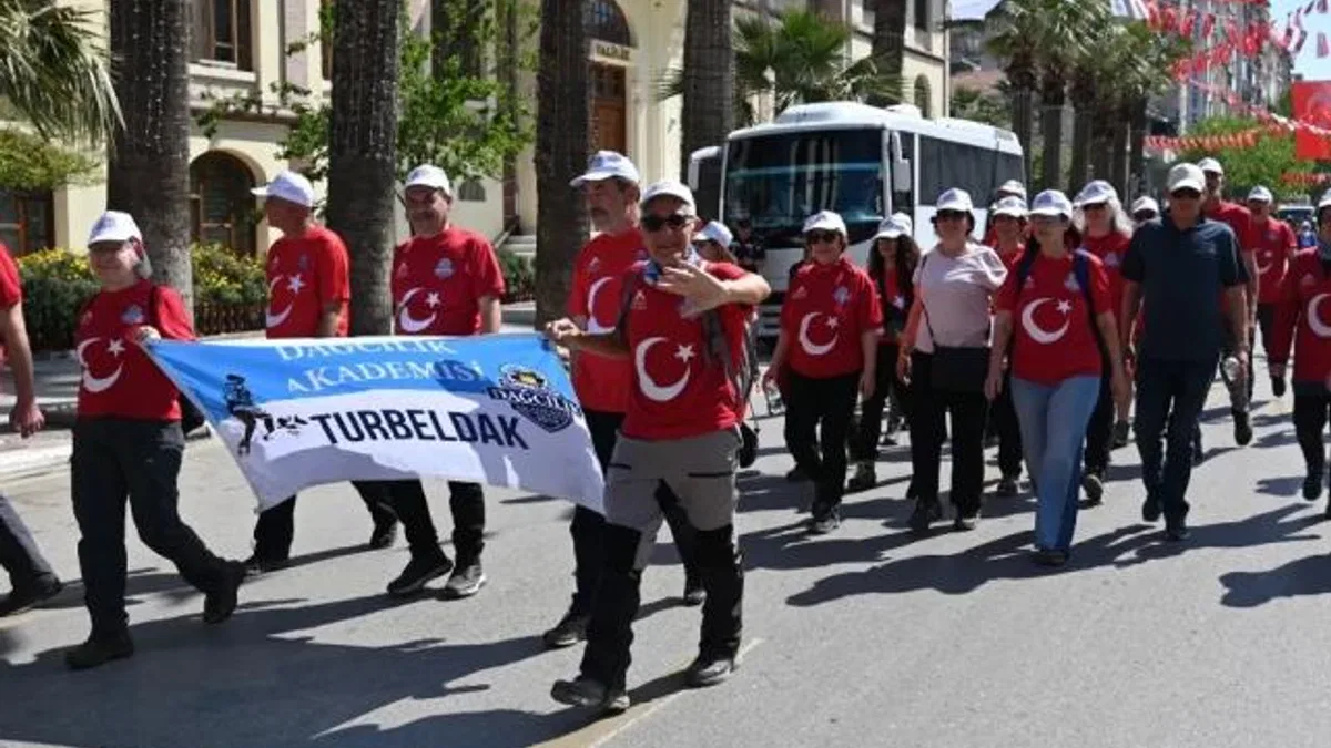 Manisa’da mesir coşkusu doğaya taşındı