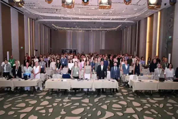 Aligner Derneği şeffaf plak tedavilerini masaya yatırdı