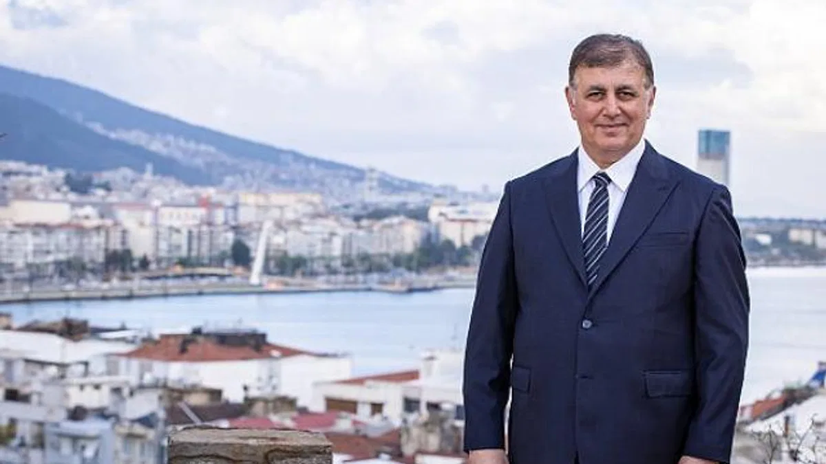 İzmir, yaşanabilir, dayanıklı ve refah seviyesi yüksek bir kent olacak