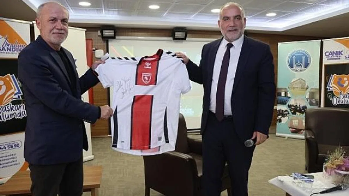 Başkan İbrahim Sandıkçı: “Öğrencilerimizin fikirlerine büyük önem veriyoruz”