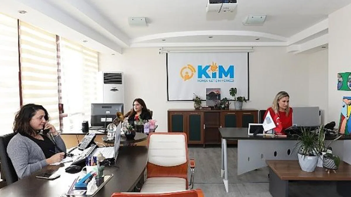 Narlıdere Belediyesi Komşu İletişim Merkezi’nin 6 Aylık Durum Raporu’na göre; vatandaşlardan gelen 2 bin 497 talebin 2 bin 306’sı sonuçlandırıldı.
