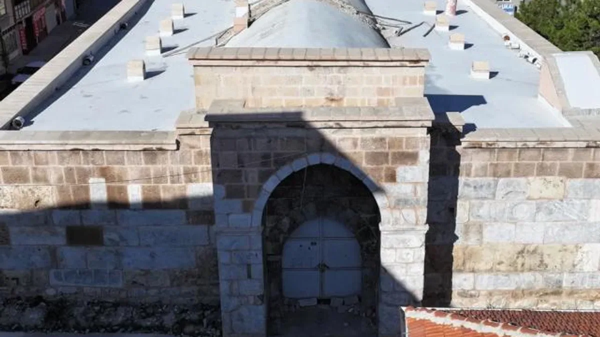 Konya Kadınhanı’nda Raziye Sultan Kervansarayında restorasyon çalışması