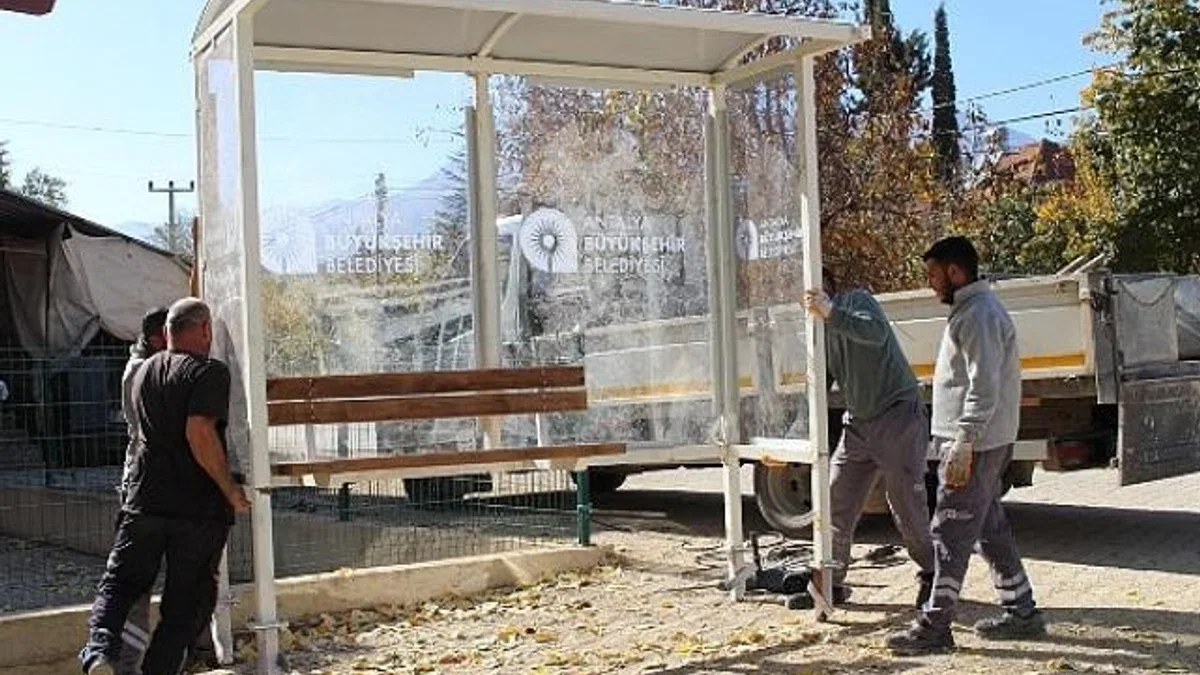 Elmalı’nın dört mahallesine otobüs durağı