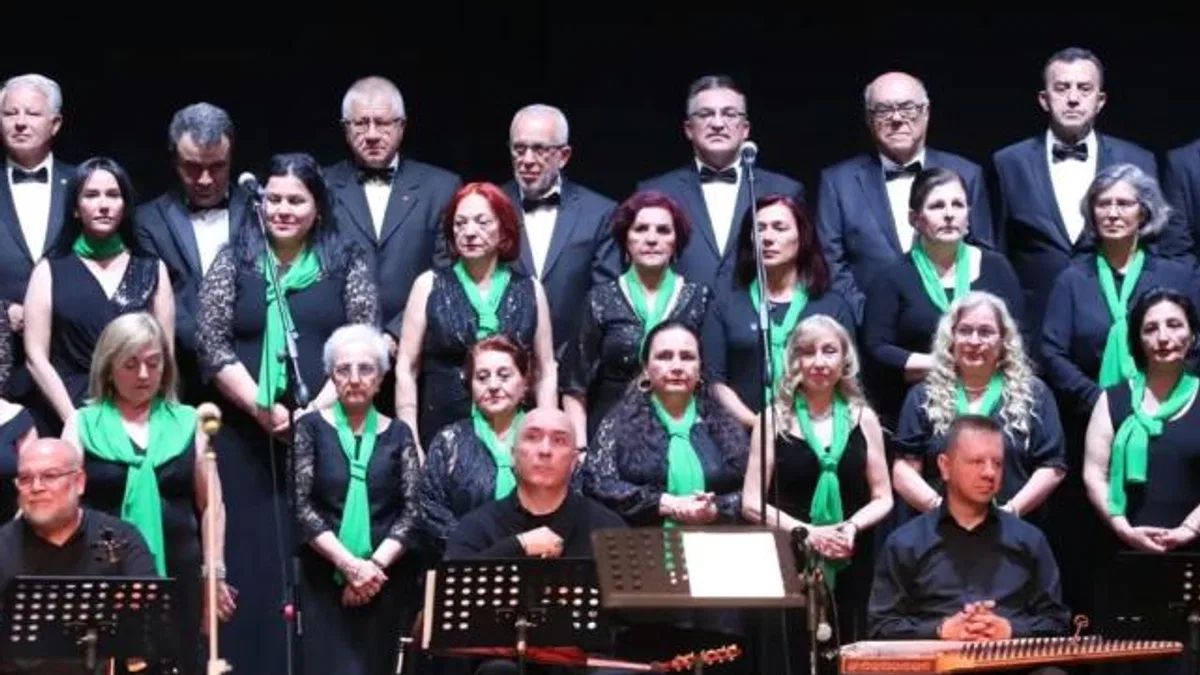 İzmit Belediyesi Türk Sanat Müziği Korosundan muhteşem konser