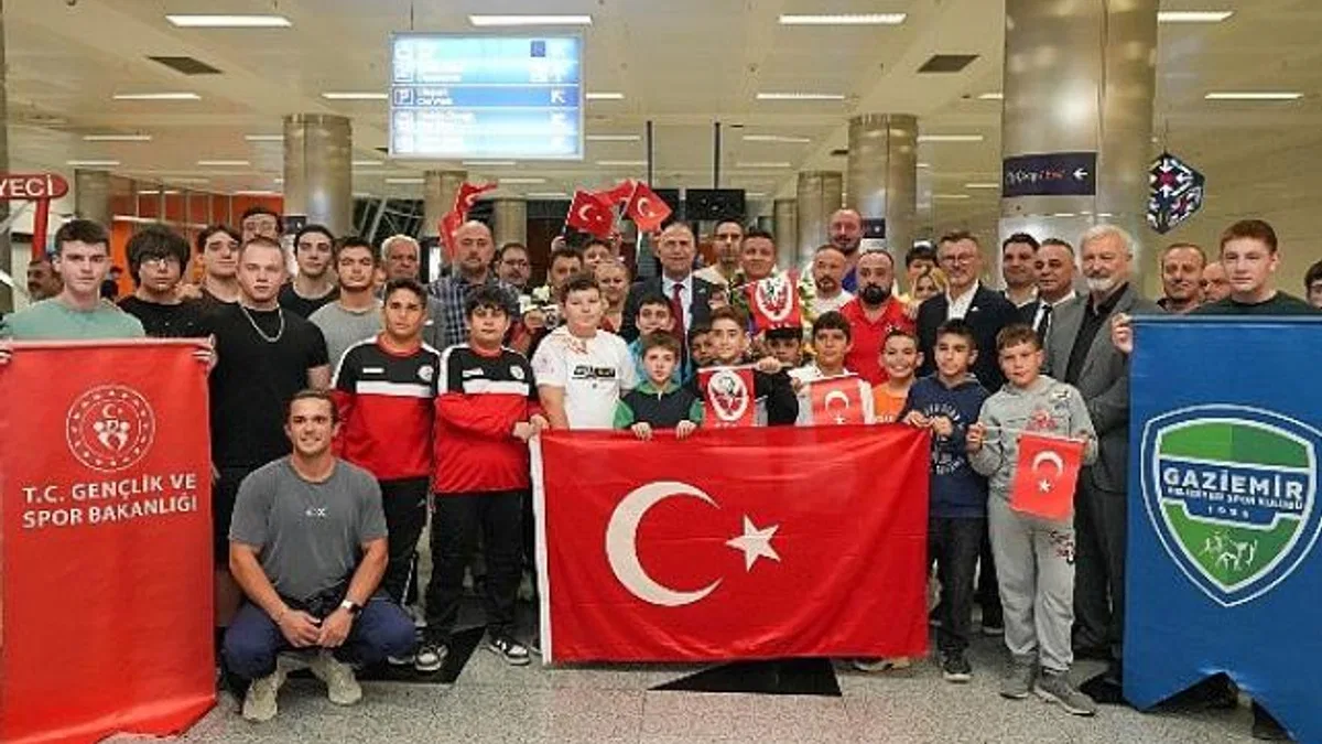 Gaziemirli güreşçi Oktay Kahraman dünya 3.’sü oldu